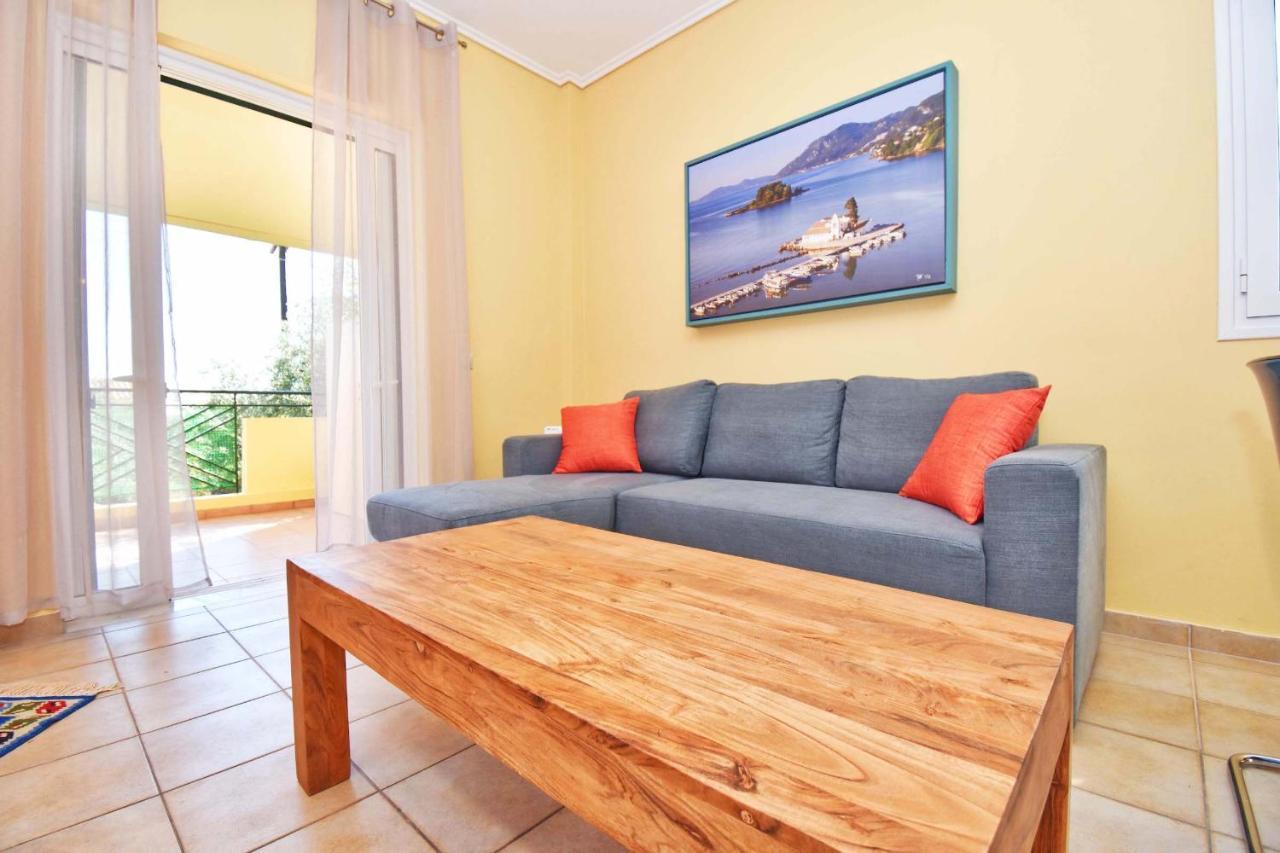 Pebbles And Sea At Barbati With Shared Pool Appartement Buitenkant foto