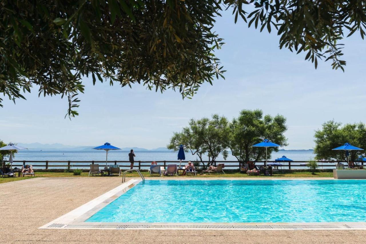 Pebbles And Sea At Barbati With Shared Pool Appartement Buitenkant foto